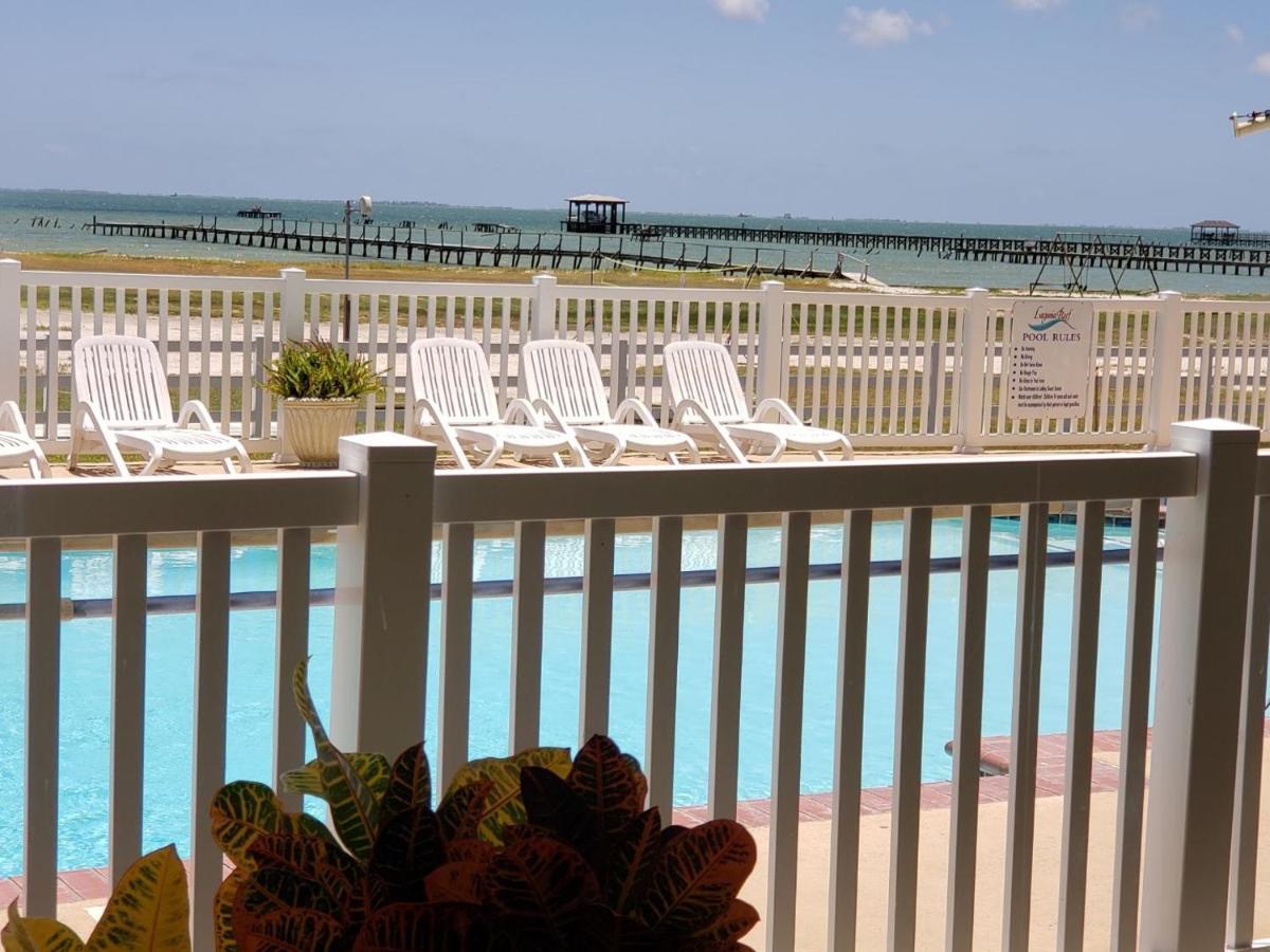 Benjamin'S Pier At Laguna Reef Resort ร็อกพอร์ต ภายนอก รูปภาพ